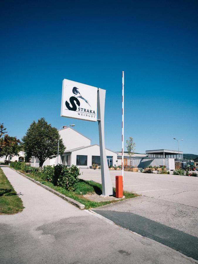 RechnitzWeingut Straka公寓 外观 照片